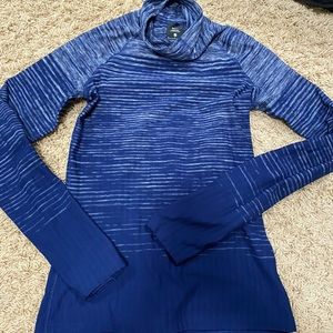 Nike running turtle neck